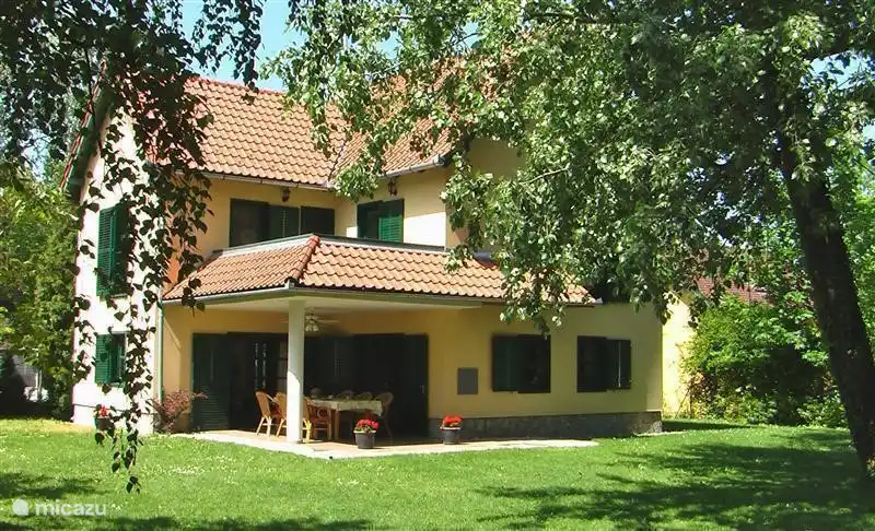 Villa Pole in Ungarn, Plattensee, Balatonszemes - Villa