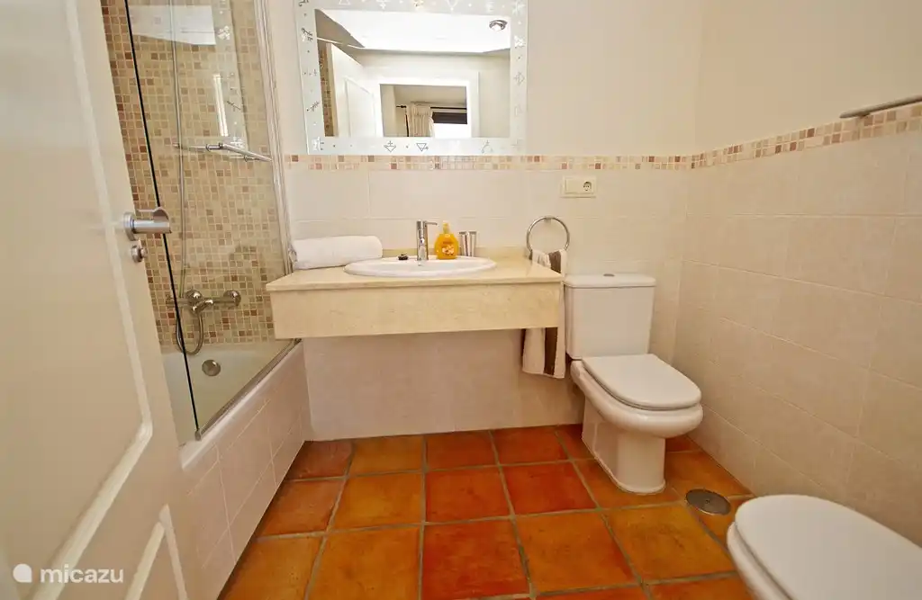 Villa Alegria, Costa Blanca, Finestrat Espagne - Salle de bain à l'étage