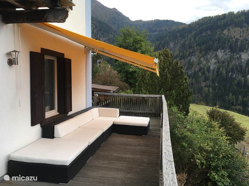 Holiday home in Switzerland, Graubünden, Scheid Holiday house Tgea La Stierta (huis in de bocht)