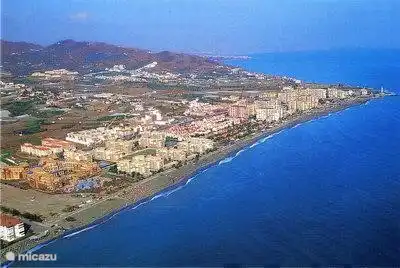 Luftbild von Torrox Costa. Schöne Promenade. Auch für Ihre sportliche Herausforderung!