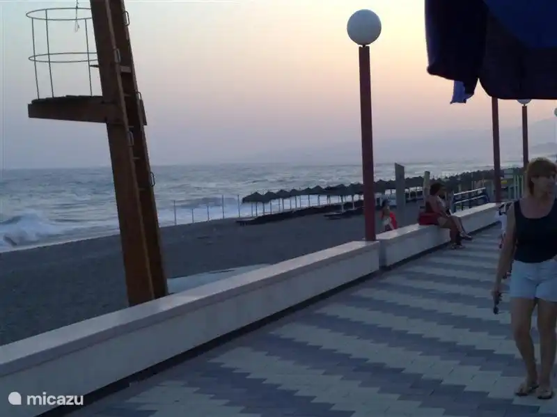 Genießen Sie den herrlichen Sonnenuntergang!