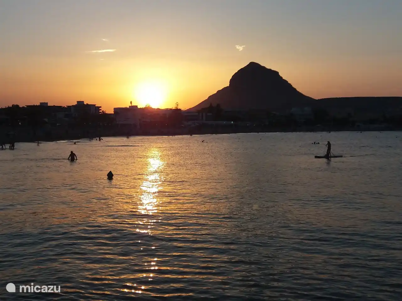 Montgo met zonsondergang
