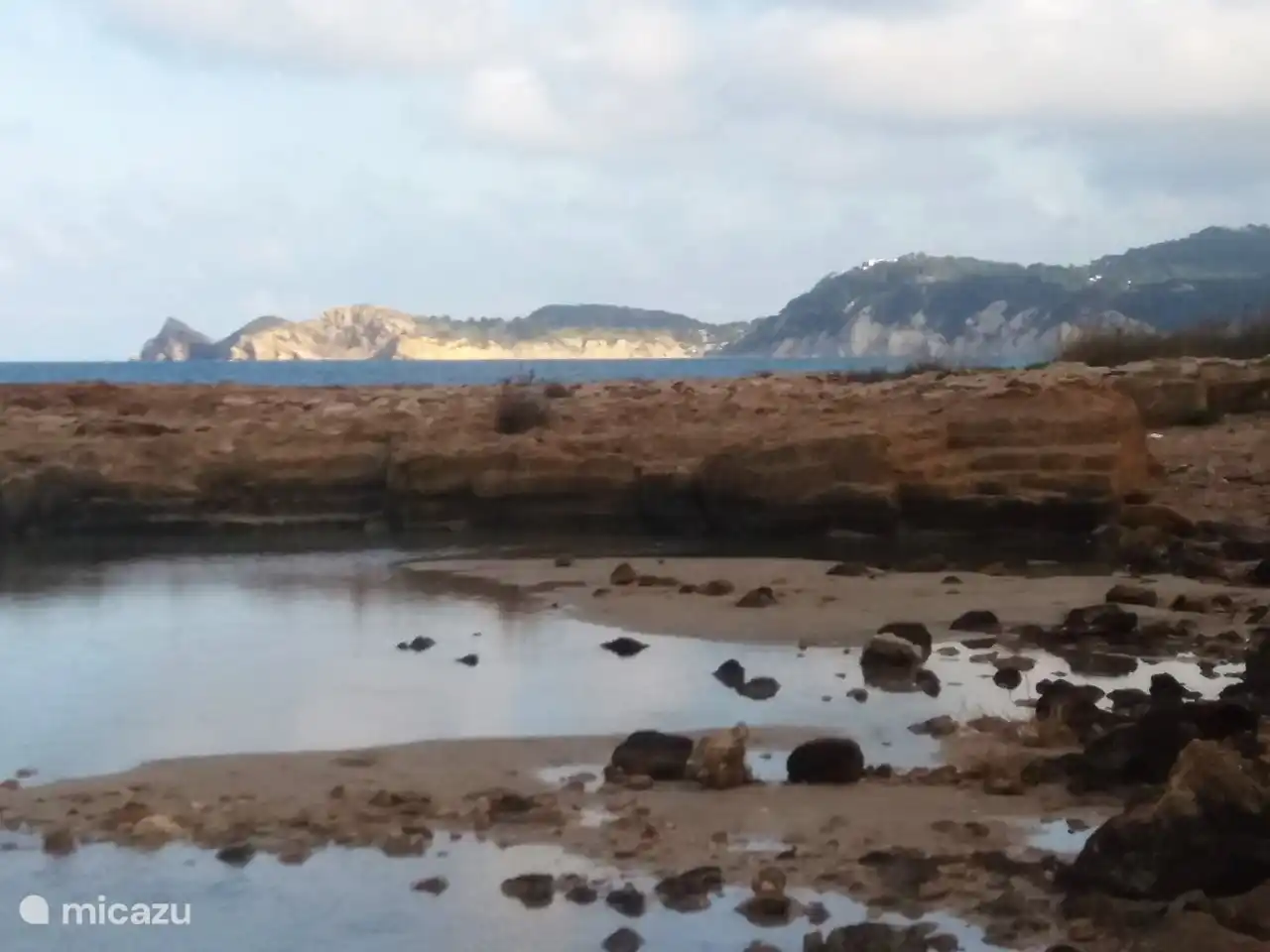 Kust tussen de haven en de Arenal