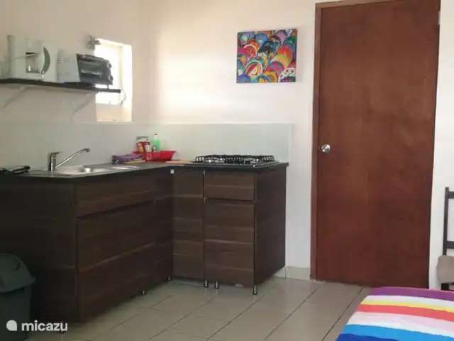 Location de Vacances Curaçao, Banda Abou (ouest), Lagun, maison de vacances - Maison Coeur de Dauphin Cuisine du studio 2
