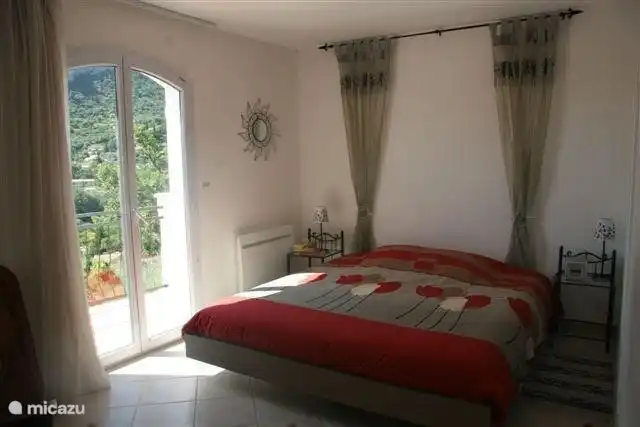 habitación 'cigale' (cama 180cm), terraza y baño privado
