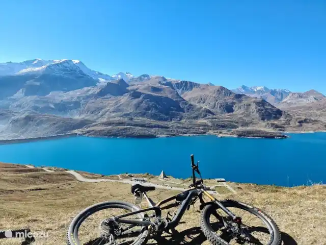 Dolce Far Niente | Italie, Piémont, Susa - villa Sentier VTT et randonnée au-dessus du lac de Monceniscio