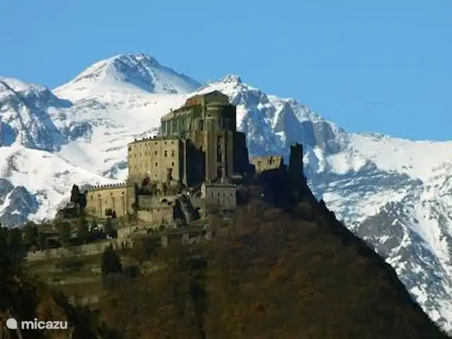 Dolce Far Niente | Italie, Piémont, Susa - villa Sacra di San Michelle