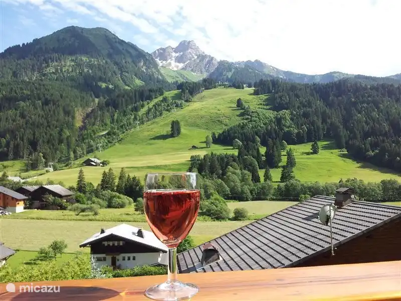 Villa Belle Vue in Frankreich, Haute-Savoie, La Chapelle-d'Abondance - Appartement