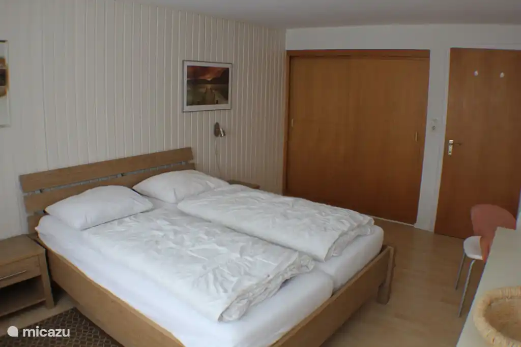 Nogmaals de ouderslaapkamer maar dan vanuit een andere hoek. 