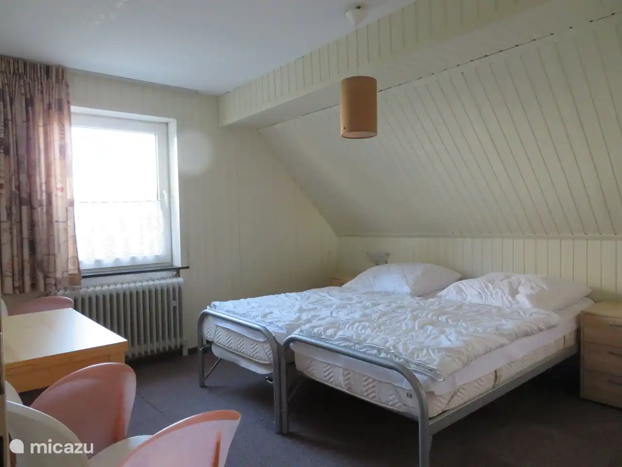 Nog een tweepersoonskamer.