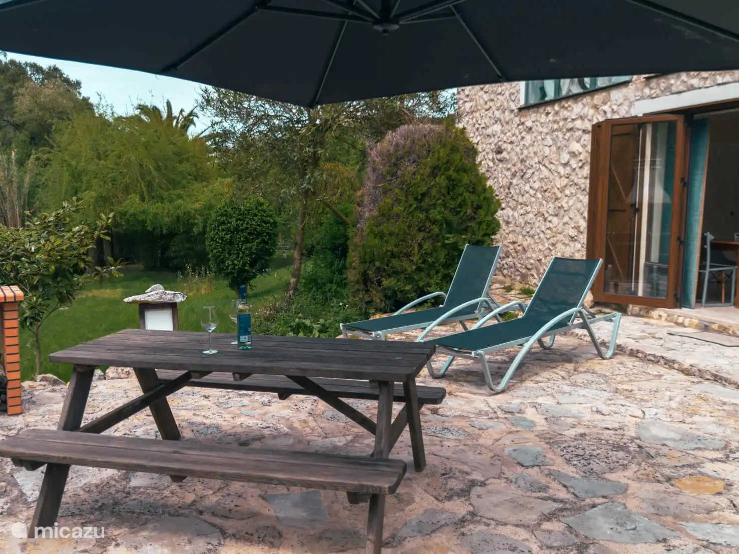 Terrasse vor dem Ferienhaus