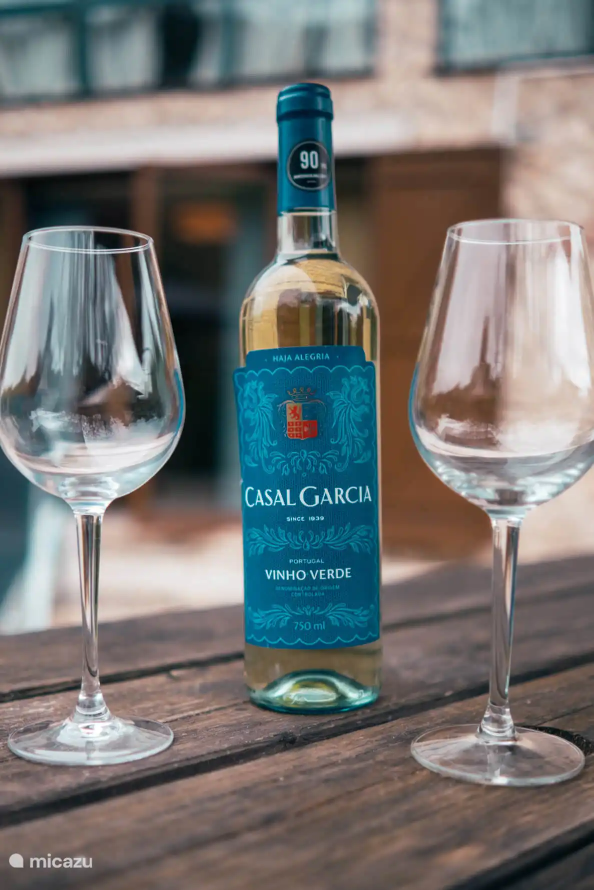 Genießen Sie es mit einem Glas Wein