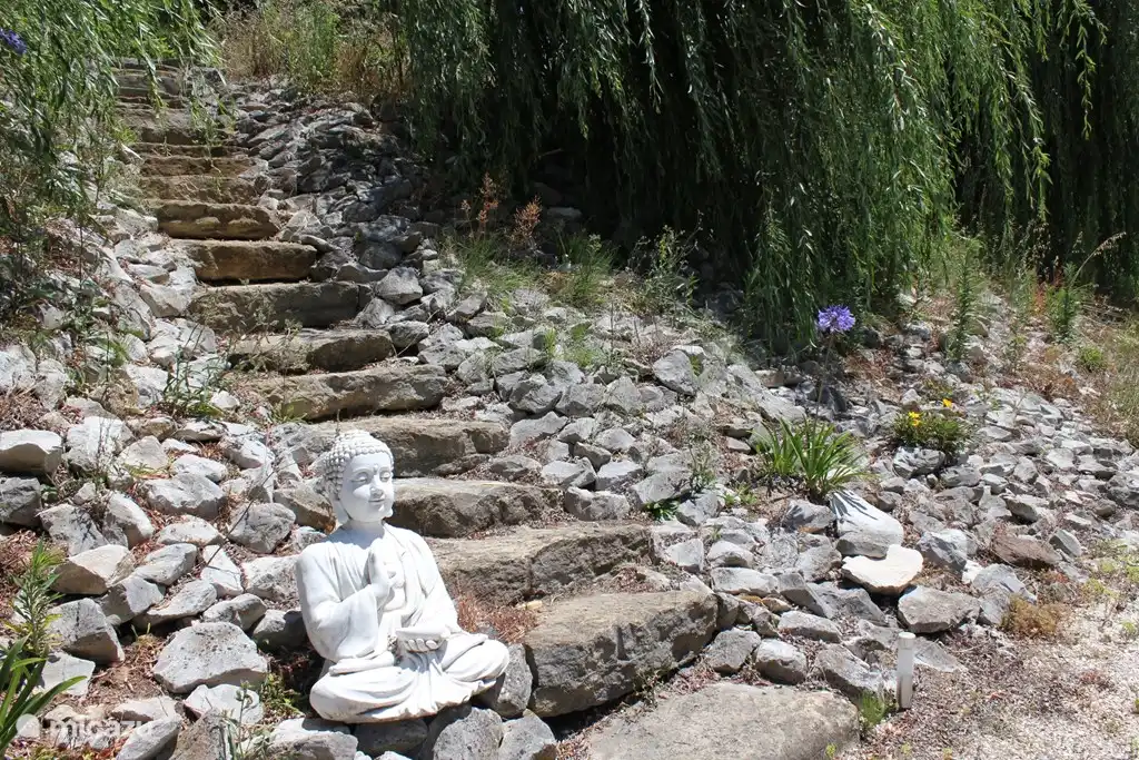 Treppen zum Zen-Garten.