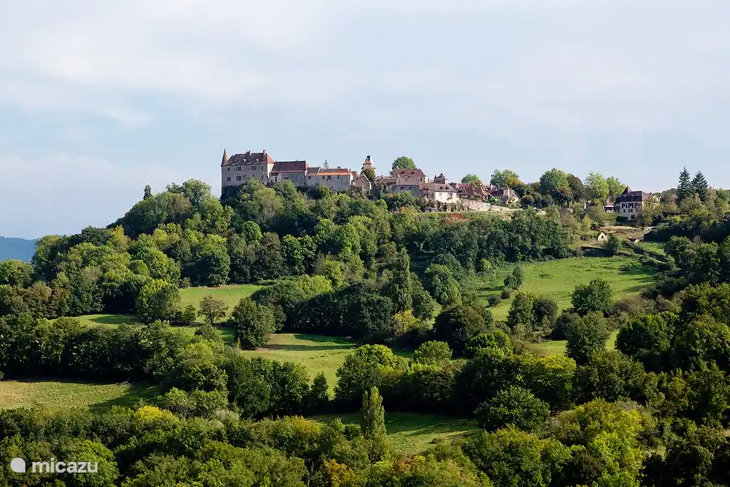 15 min drive: Loubressac