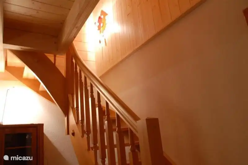 Stairs to floor with 3 bedrooms ...