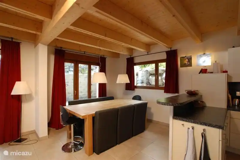 Attractive open kitchen