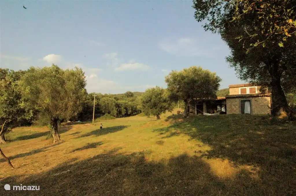 Die Westseite des Valle degli Olivi.