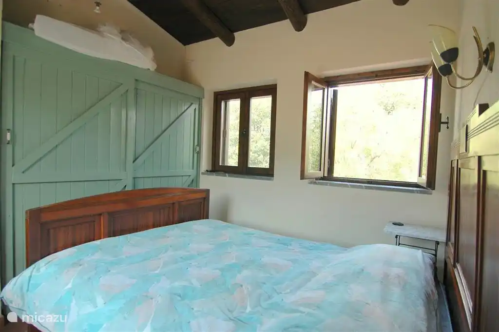 Schlafzimmer mit einer schönen Aussicht.