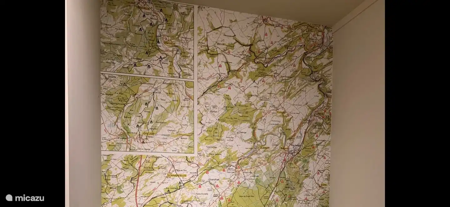 In der Eingangshalle war eine Karte aus der Umgebung aufgehängt.