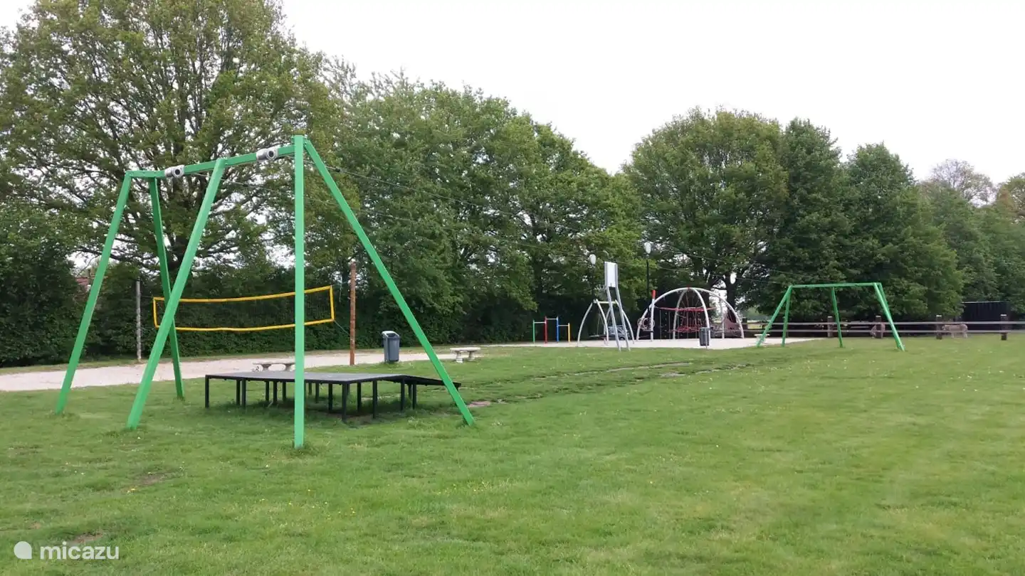 Einer der Spielplätze, ganz in der Nähe