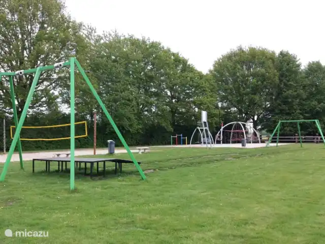 Vakantiebungalow Knus huren in Nederland, Overijssel, Gramsbergen - bungalow Een van de speeltuinen, zeer dichtbij