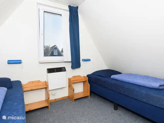 Vakantiebungalow Knus huren in Nederland, Overijssel, Gramsbergen - bungalow Slaapkamer boven voorkant
