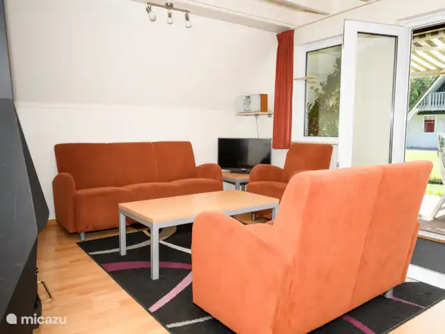 Vakantiebungalow Knus huren in Nederland, Overijssel, Gramsbergen - bungalow Televisie kanalen en goede wifi worden via het park aangeboden.