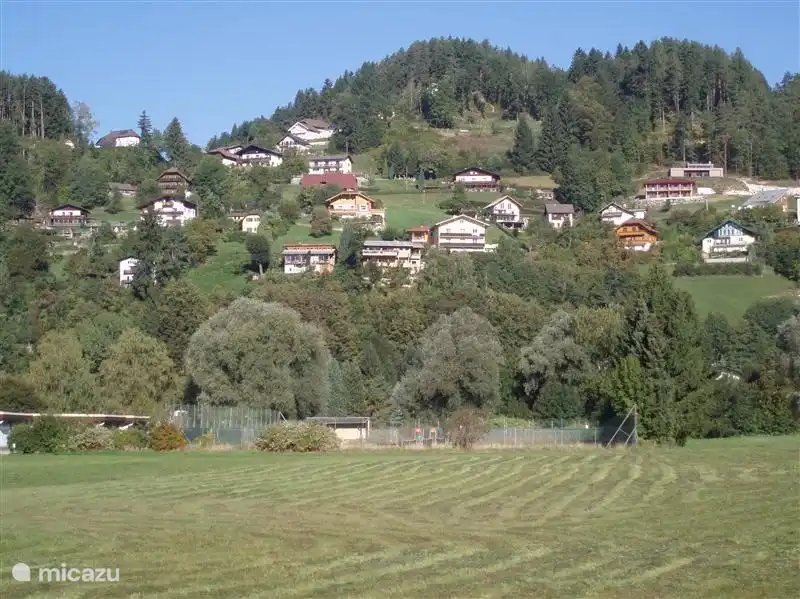 Das Haus vom Strand Millstättersee gesehen