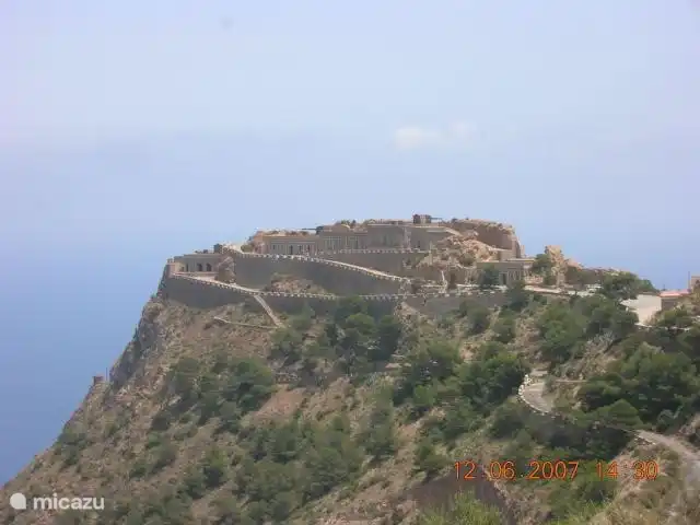 Cabo Tinoso.. The headland, on which the cannons of Castillito, Jorel and Altalayon can be viewed, from this cape you have a beautiful view over the Mediterranean Sea and the bay, where Cartagena is located.