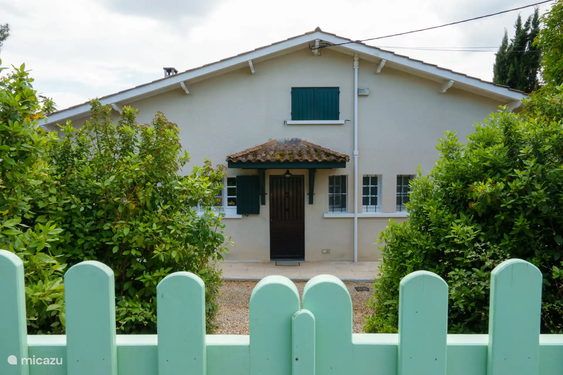 Cottage on the street side
