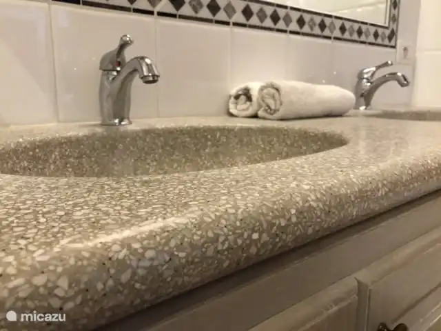 Apartamento Bosco en Italia, Toscana, Montecatini Val Di Cecina - apartamento Fregadero doble hecho a mano