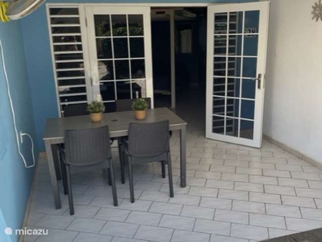 Vakantiehuis Curaçao, Curacao-Midden, Abrahamsz - studio Seru Coral Studio Happy Hour