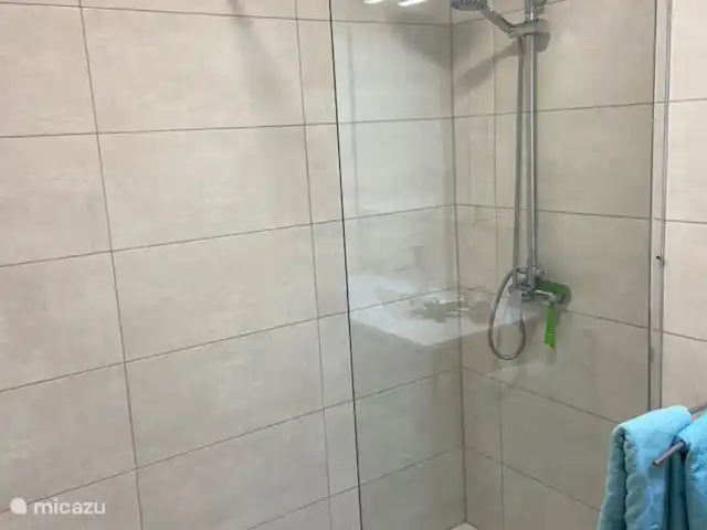 Alquiler a largo plazo, España, Costa del Sol, Estepona, apartamento Puerto Alto 2 dormitorios