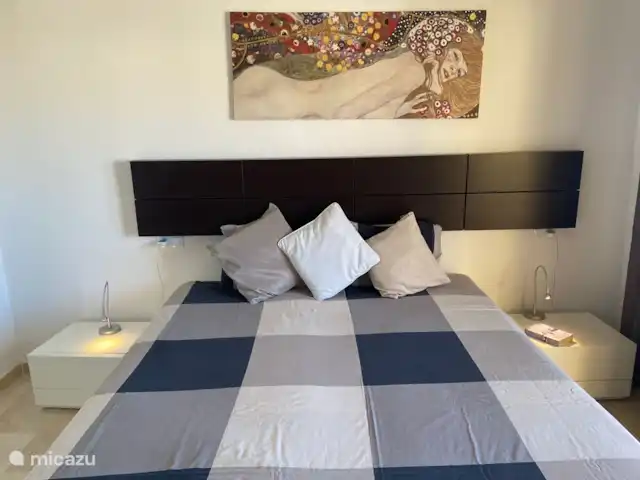 Alquiler a largo plazo, España, Costa del Sol, Estepona, apartamento Puerto Alto 2 dormitorios