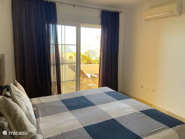 Alquiler a largo plazo, España, Costa del Sol, Estepona, apartamento Puerto Alto 2 dormitorios