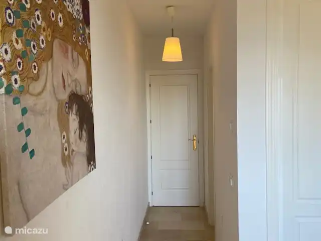 Alquiler a largo plazo, España, Costa del Sol, Estepona, apartamento Puerto Alto 2 dormitorios