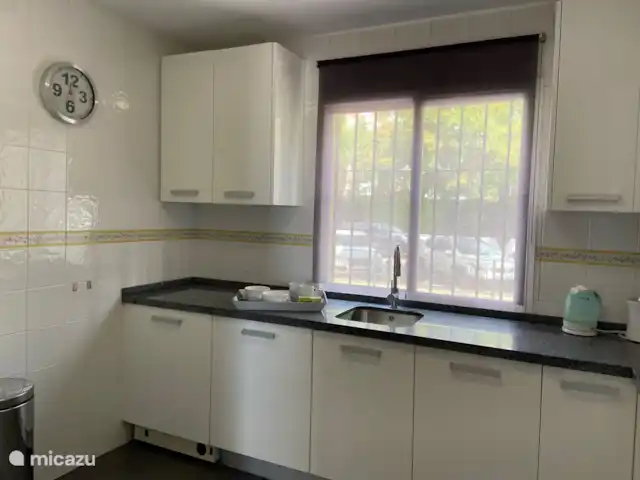 Puerto Alto 3 dormitorios en España, Costa del Sol, Estepona - apartamento cocina