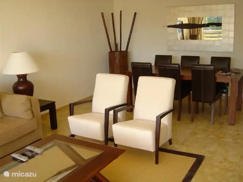 Mesa de comedor de la sala de estar