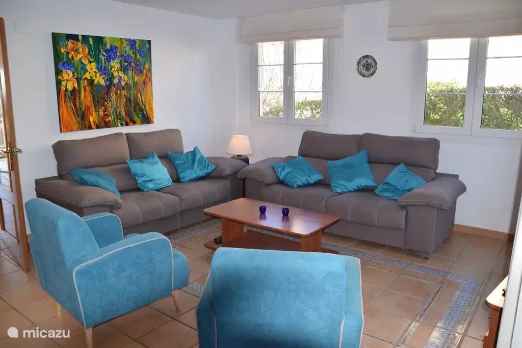 el espacioso sal&#243;n