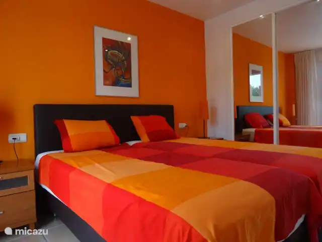 Maison de rêve sur golf**** | Espagne, Costa del Azahar, Sant Jordi - villa Une des deux chambres spacieuses au 1er étage avec sommier 180 x 200 cm