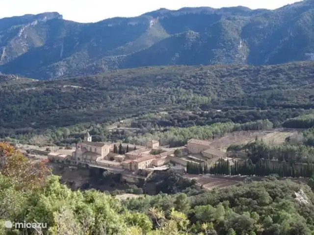 Maison de rêve sur golf**** | Espagne, Costa del Azahar, Sant Jordi - villa La chapelle du monastère cistercien de Tinença de Benifassá peut être visitée une fois par semaine pendant une heure