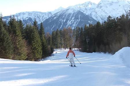 skiën in het dorp