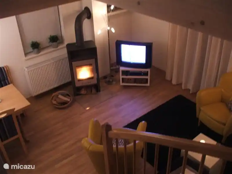 Unser Chalet liegt nahe dem Zentrum des Dorfes Kötschach befindet. Für den Bäcker, nette Restaurants, Pool, Ski oder Ski, müssen Sie nicht weit laufen