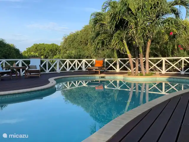 Location de Vacances Curaçao, Curaçao-Centre, Willemstad, maison de vacances - 'Casa Troepial' avec piscine privée Piscine
