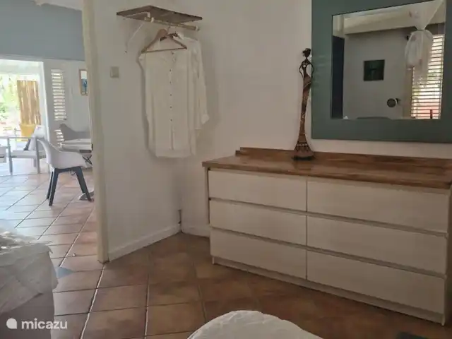 Location de Vacances Curaçao, Curaçao-Centre, Willemstad, maison de vacances - 'Casa Troepial' avec piscine privée chambre d'amis