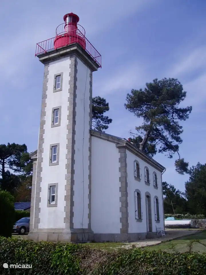 Un ancien phare près de Combrit.