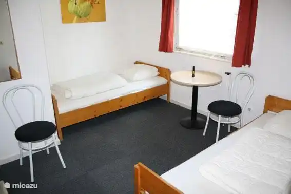 Slaapkamer 2  ook totaal te verduisteren !