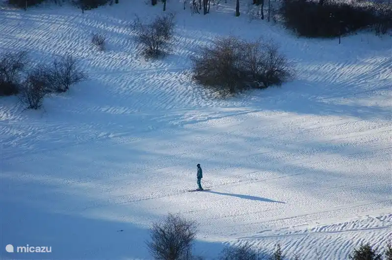 Blick vom Haus auf der Skipiste in Schwalefeld