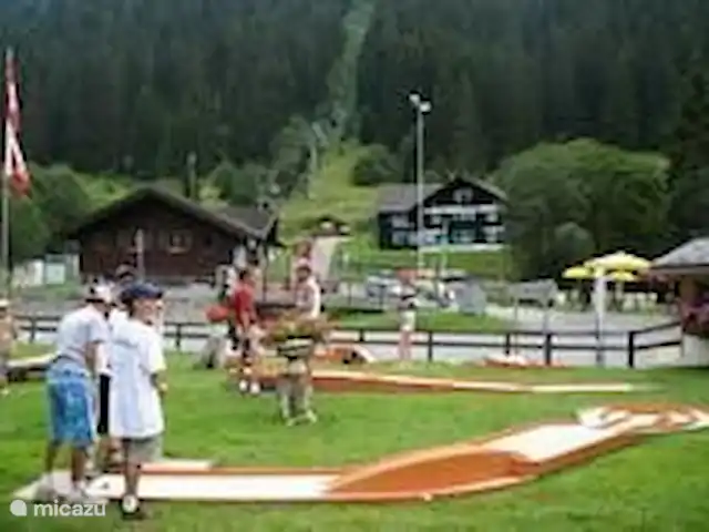 Charmant 3-kamer Appartement + WIFI huren in Zwitserland, Wallis, Morgins - appartement Mini-Golf met 11 holes. In het centrum van het dorp. CHF 4 per persoon per ronde.