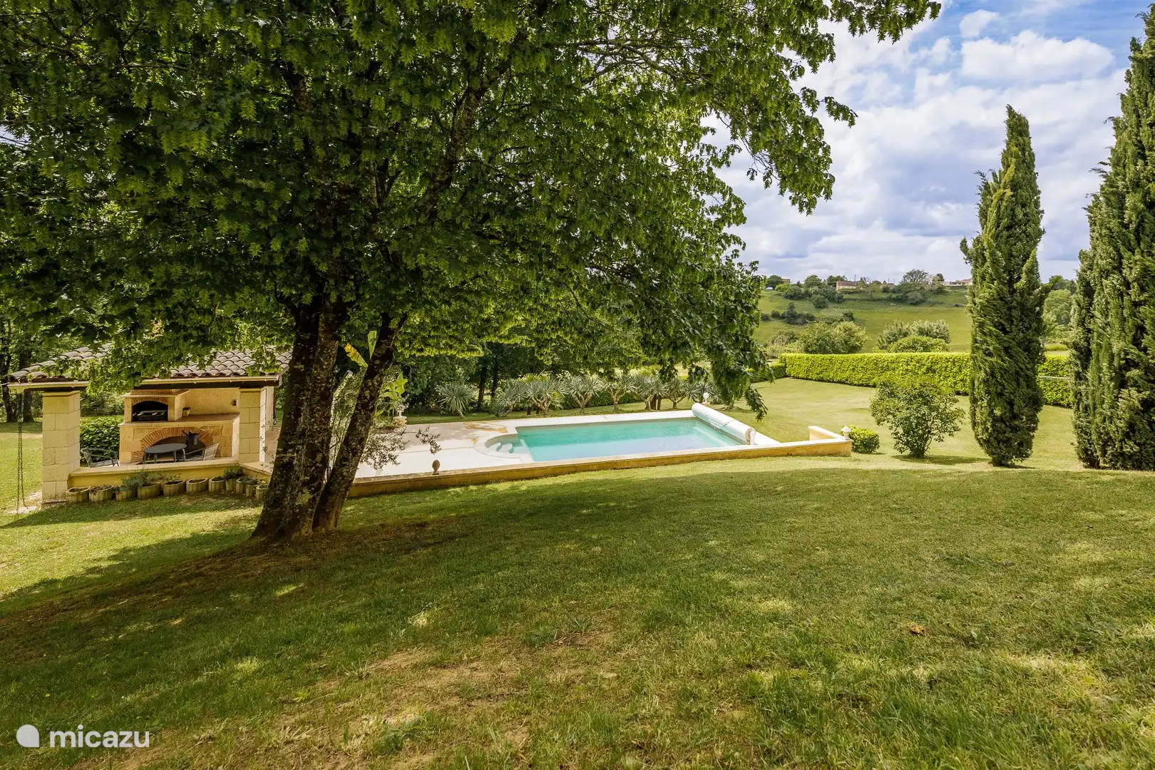 Garten und Schwimmbad